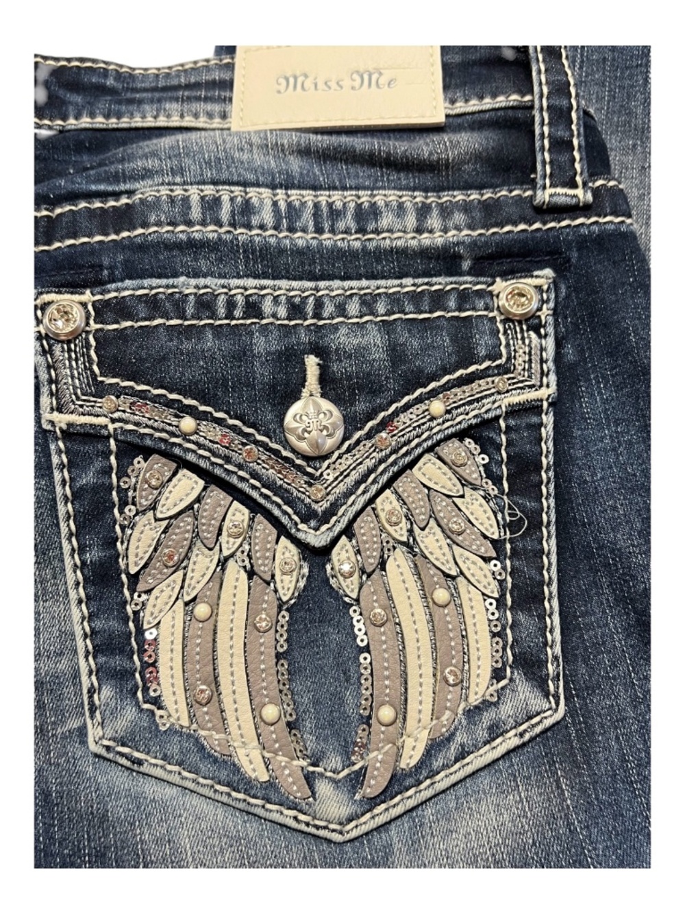 NWT Miss Me LA Rhinestone Embellished Bootcut Jeans Short | Size 29 - Picture 6 of 9
